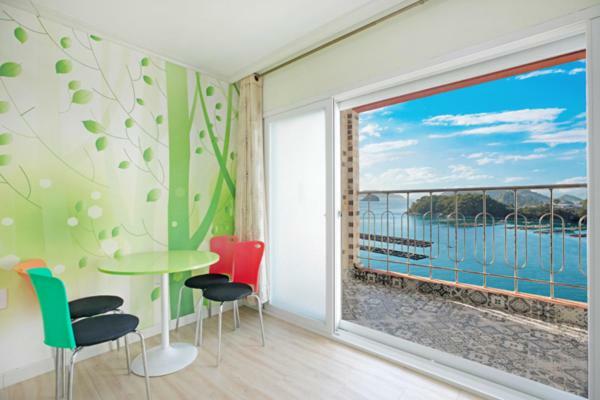 Tongyoung Blue House Spa Pension ทงยอง ภายนอก รูปภาพ